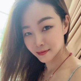 长腿珊珊过年不打烊