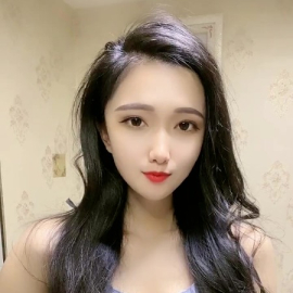 蕾丝御姐