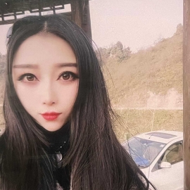 叁叁小姐姐 有个零零后姐妹一起 可双飞