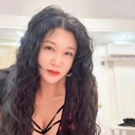 滨江肥臀骚货春节不休