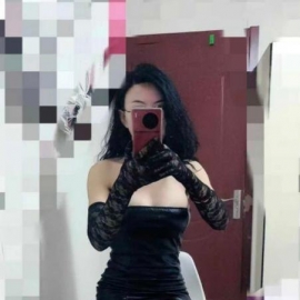 小蛮腰喷泉御姐