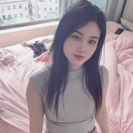 庄里美艳少妇