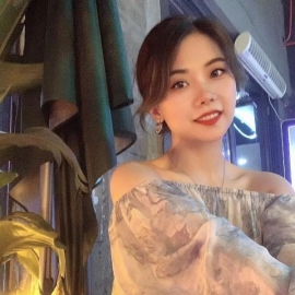 年轻少妇