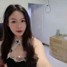 光谷步行街媚老师