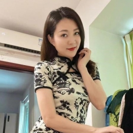 长腿旗袍乐儿